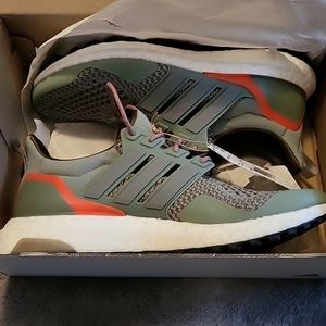 Adidas UltraBoost 1.0 men 7 women 9 NIB